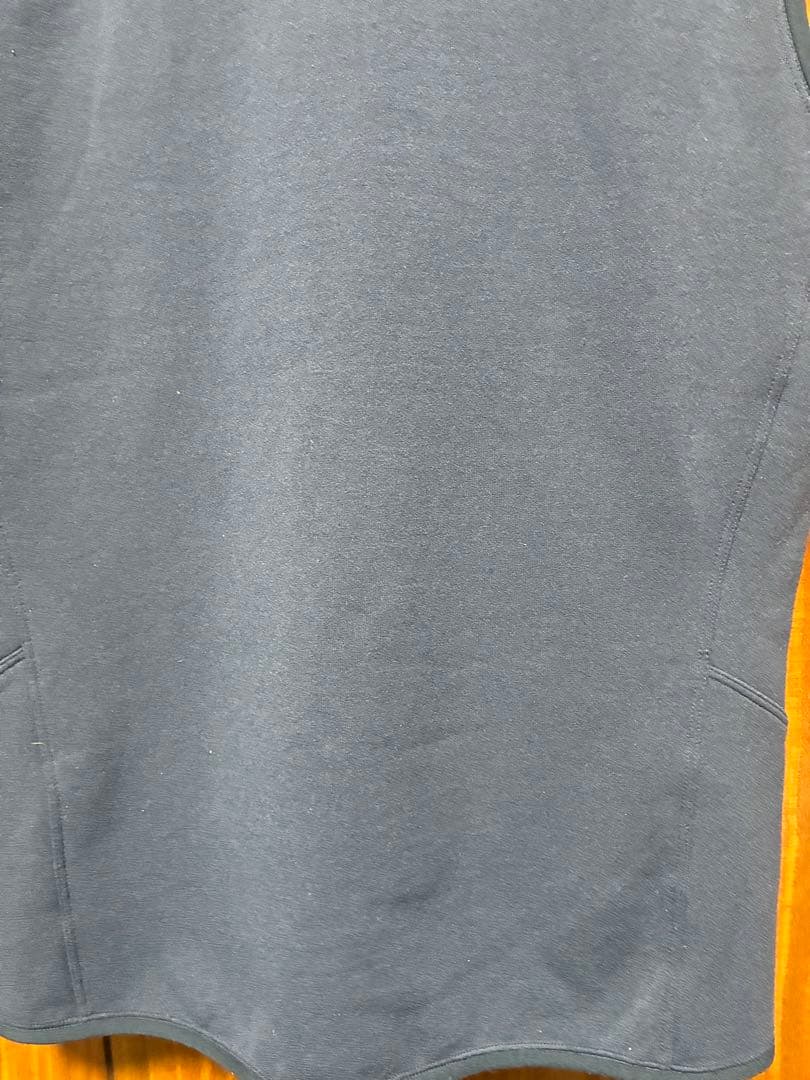 アークテリクス　カイヤナイトベスト　メンズs ネイビー　kyanite vest