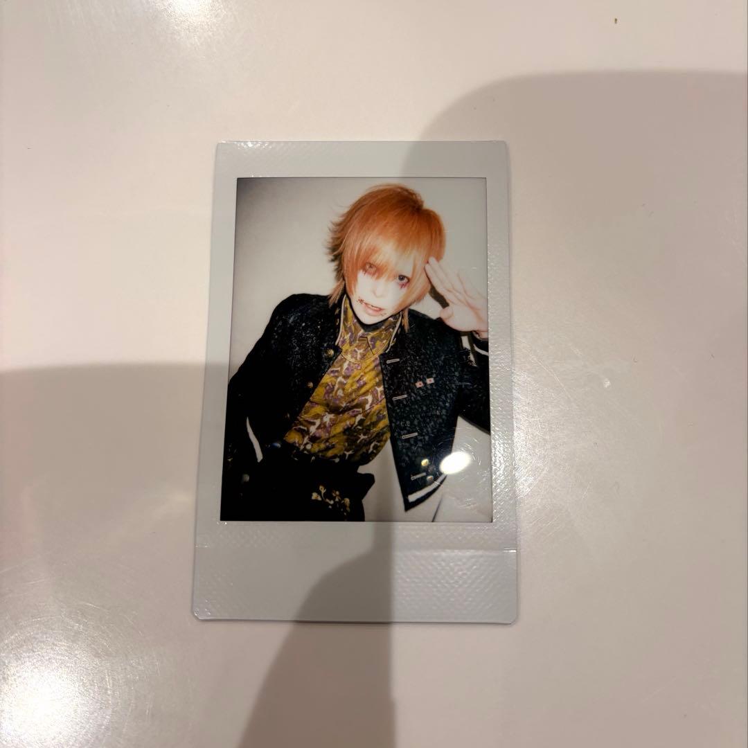 R指定　マモ　チェキ