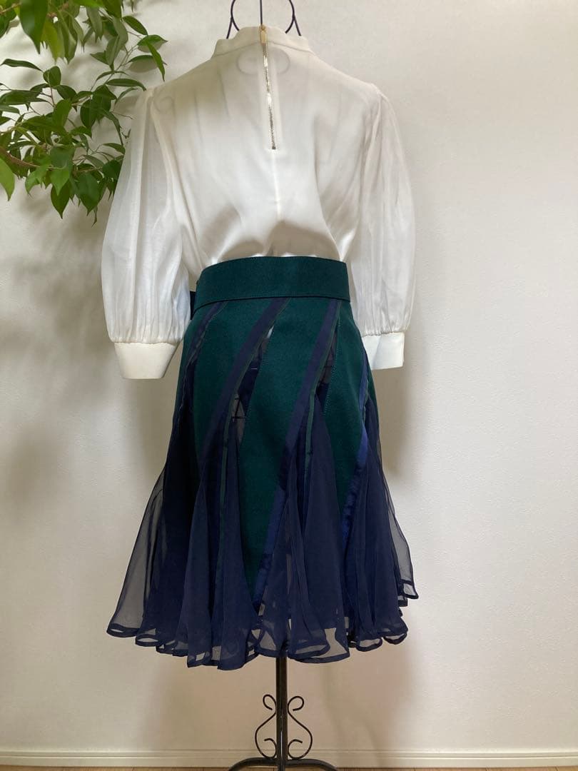 【美品】サカイ　sacai ダークネイビーandグリーン　フレア巻きスカート