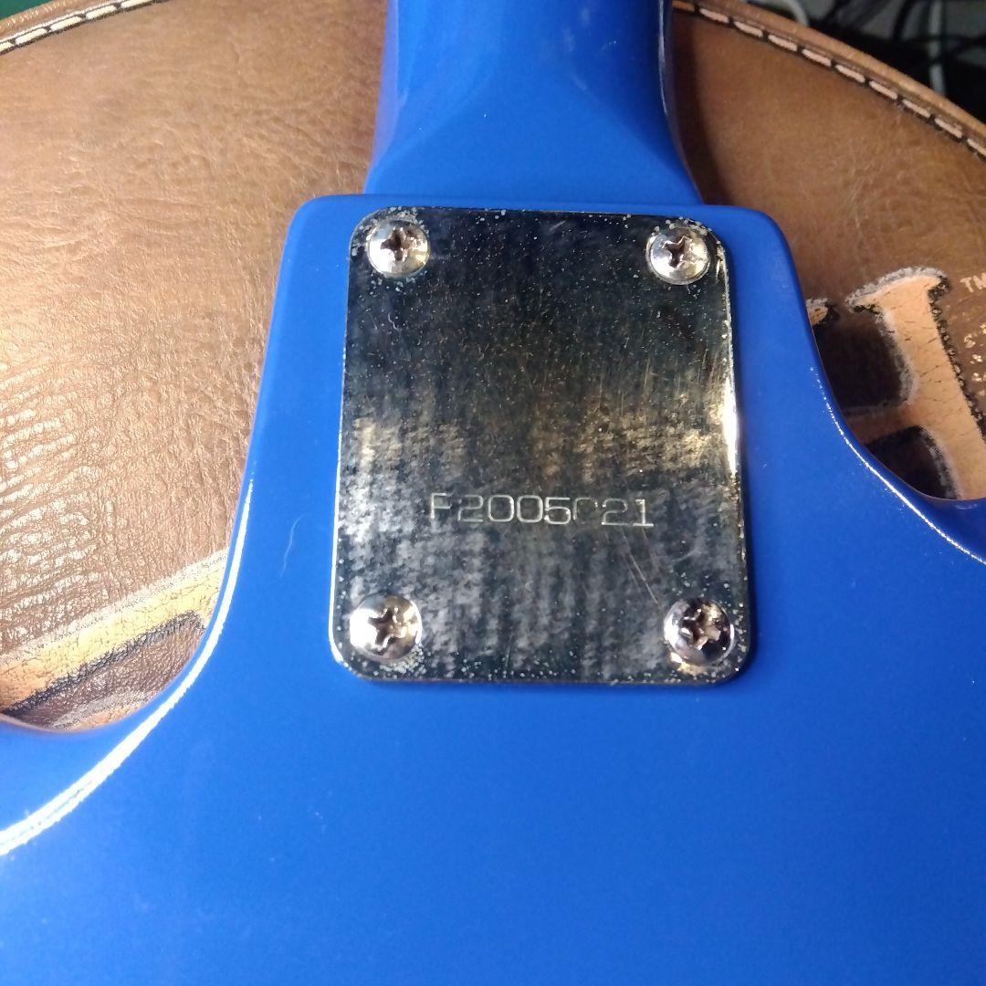 エレキギター 青 3ピックアップ 。 TEISCOビザールギター...