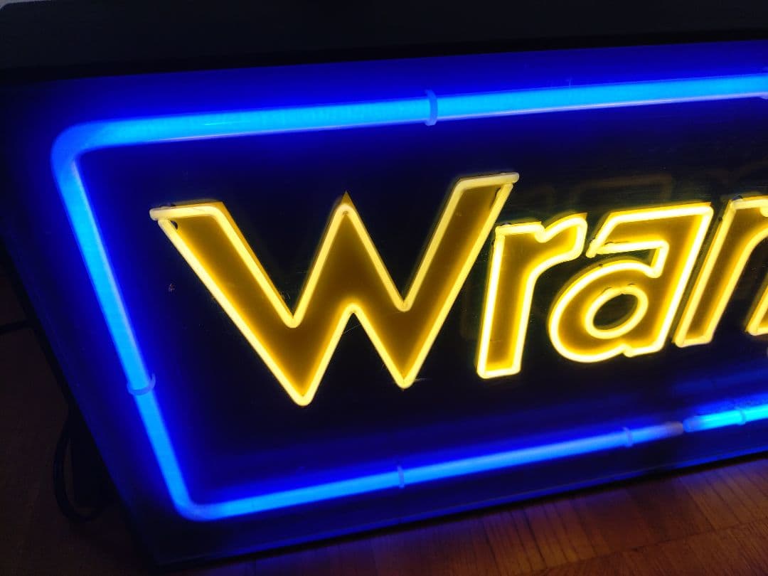 Wrangler ネオンサイン　NEON 看板　非売品　ネオン管　入手困難