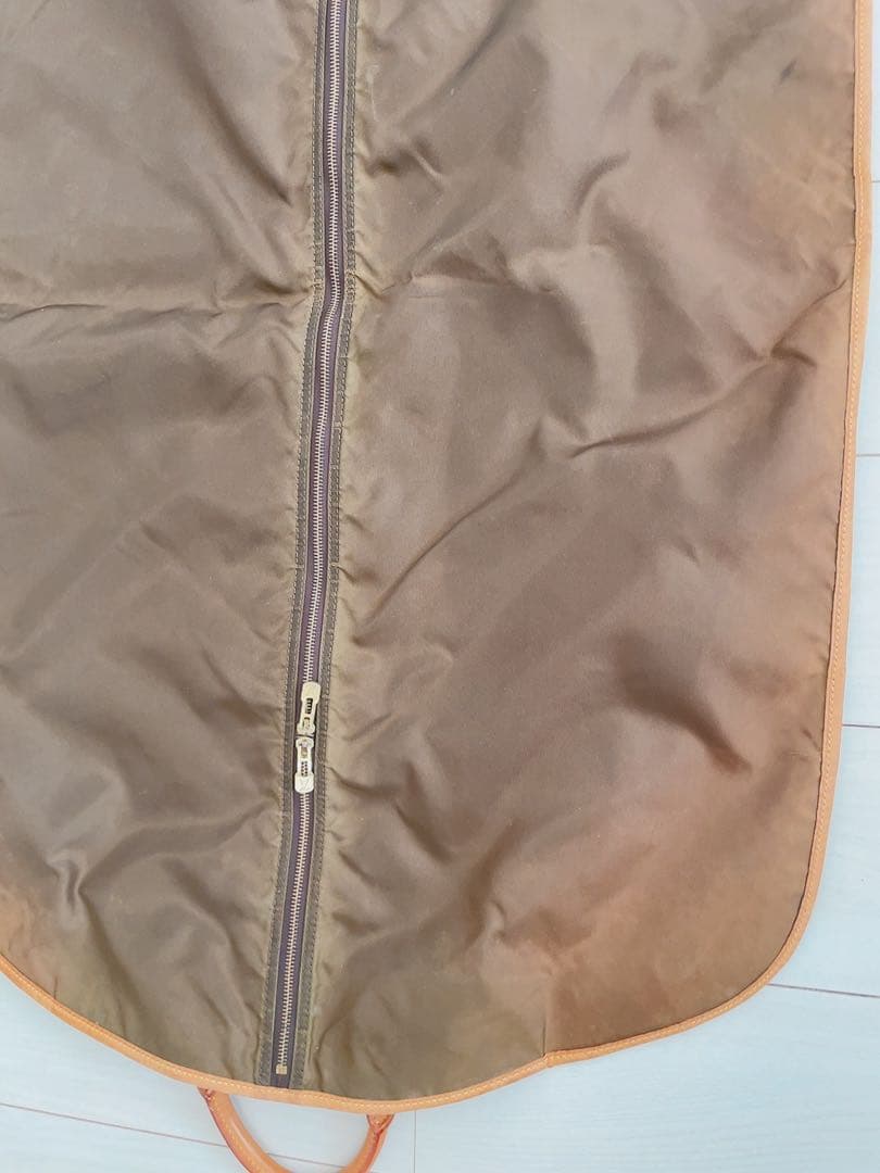 LOUISVUITTONスーツ/ガーメントケース⭐︎