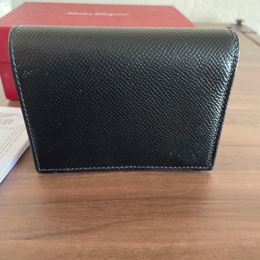 Salvatore Ferragamo フェラガモ　二つ折り財布　ブラック