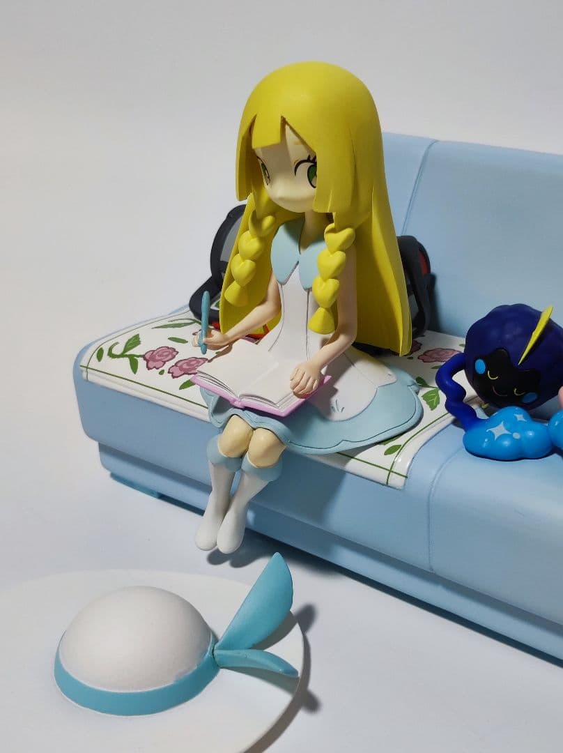 オルゴール リーリエ ＆ コスモッグ ピッピ人形