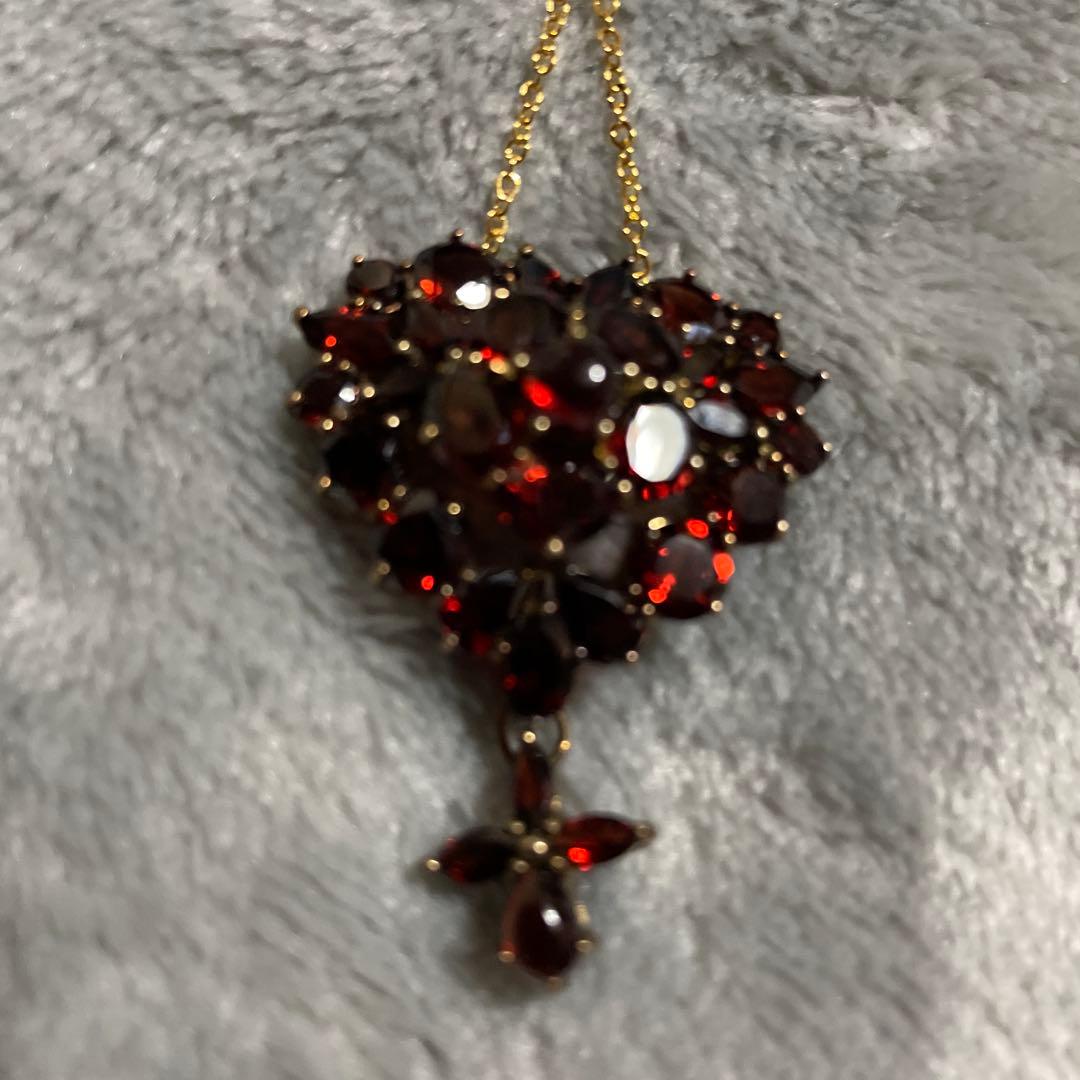 碌山　ガーネットブローチ・ペンダント