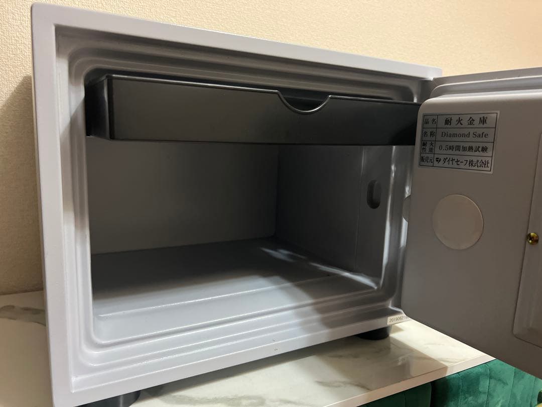 Diamond Safe コンパクト金庫