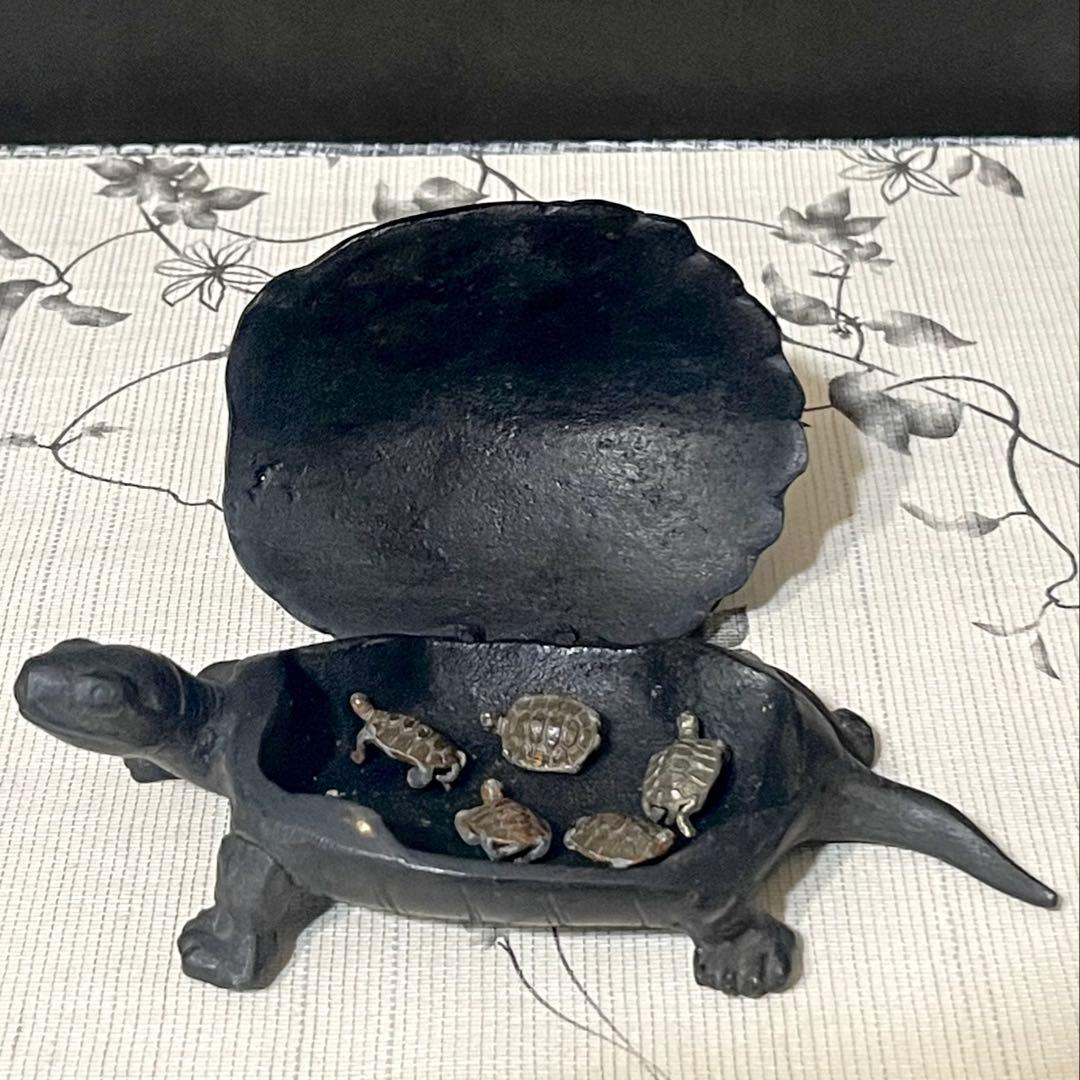 アンティーク　古銅製　亀の置物小亀5匹入り