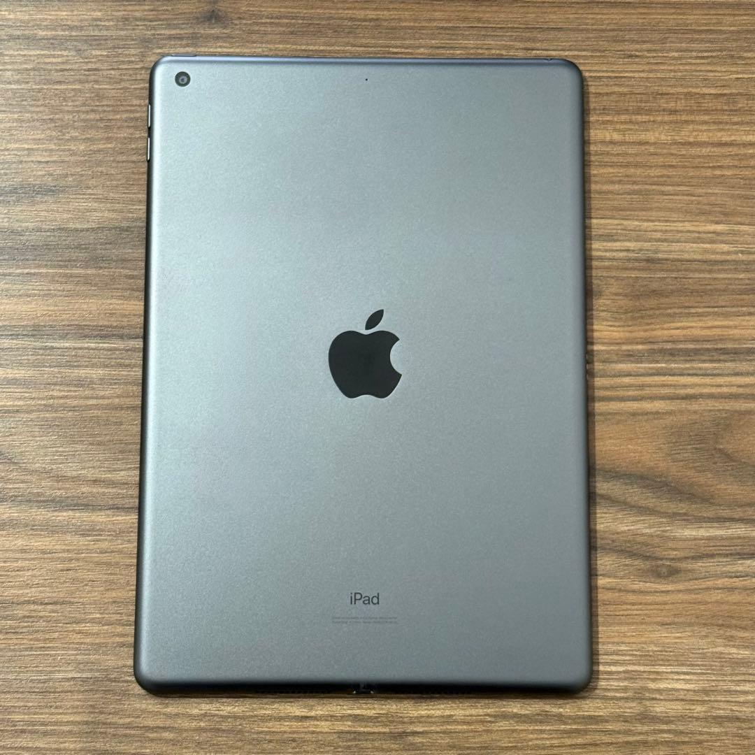 iPad 第7世代 32GB Wi-Fiモデル スペースグレイ