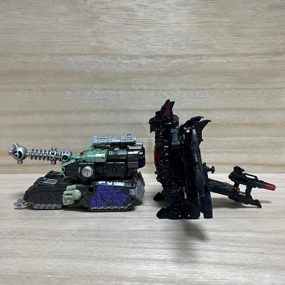 【海外版】トランスフォーマーコラボレーション ドラキュラス＆フランケントロン