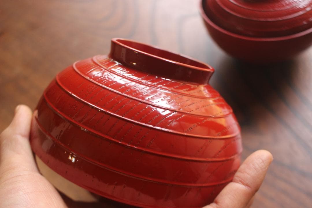 デッドストック！極上糸目朱漆に優美な松蒔絵の映える煮物椀2点（検輪島塗雑煮椀