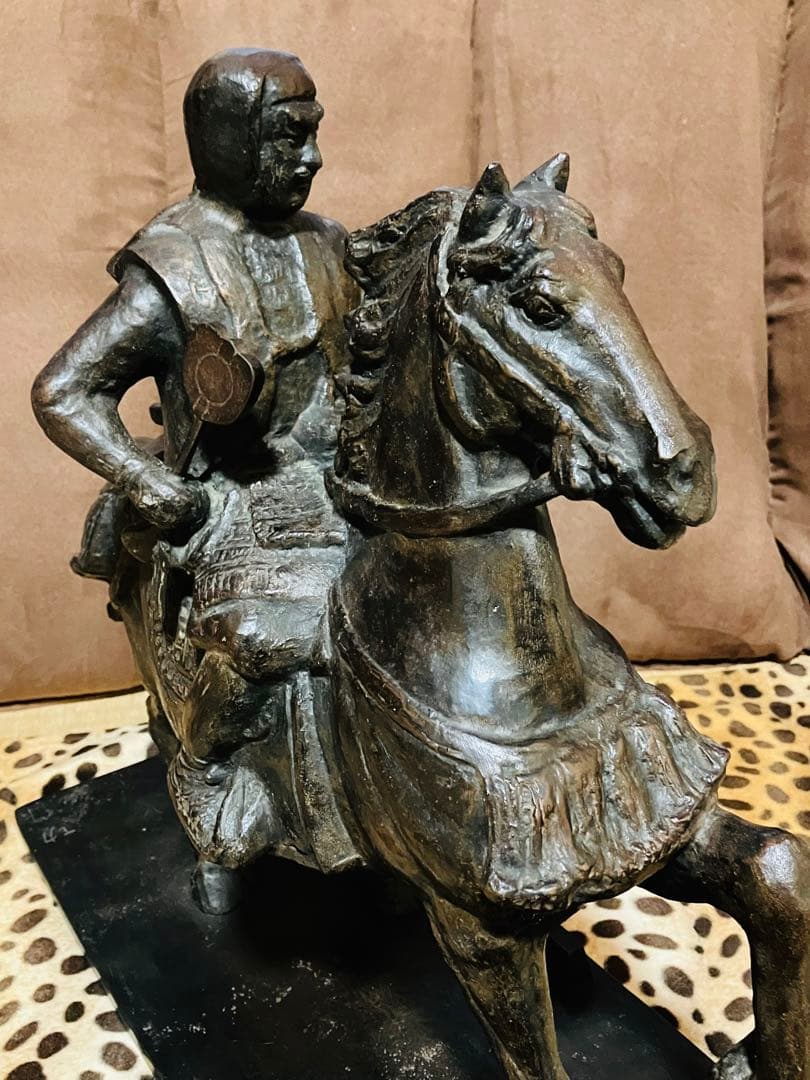 上杉謙信 銅像 置物 ブロンズ 金属製 馬 レトロ 戦国武将 武士 鎧 兜 武具