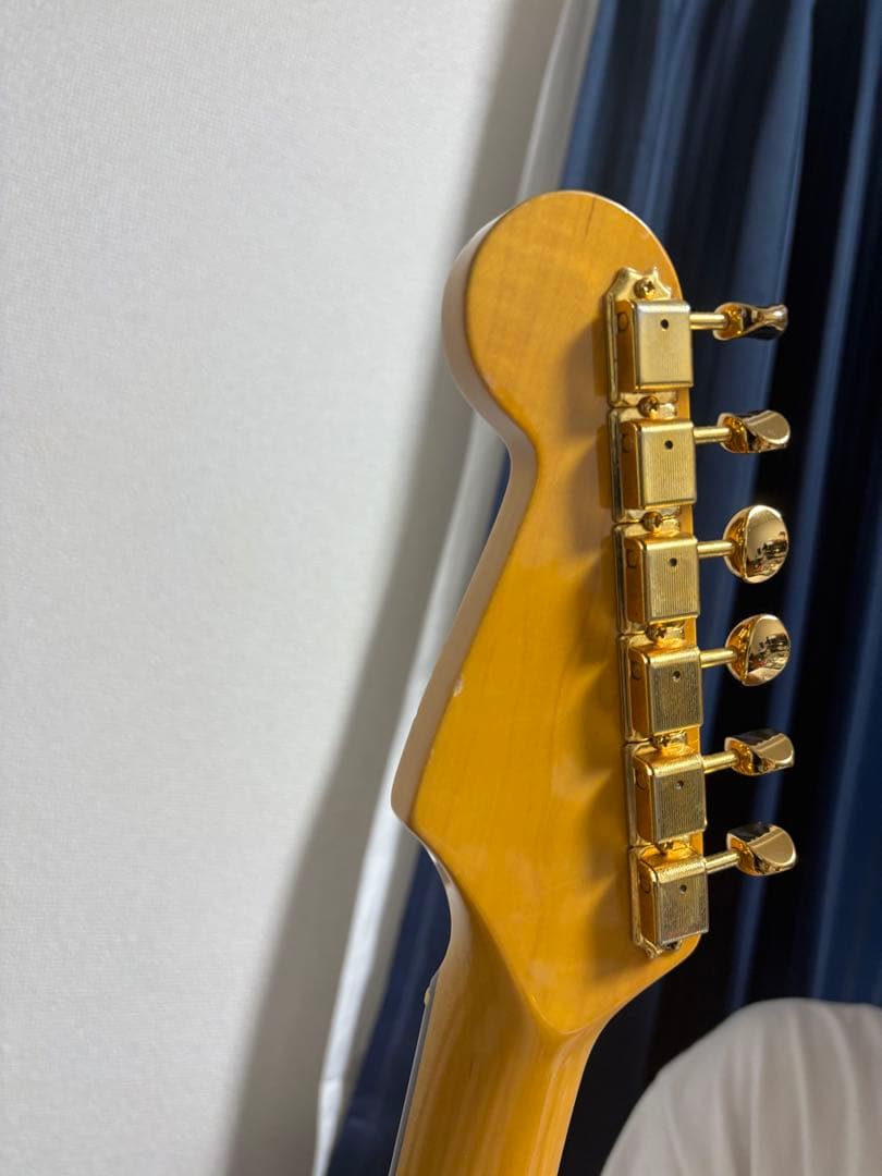 Fender japan Stratocasterストラトキャスターサンバースト