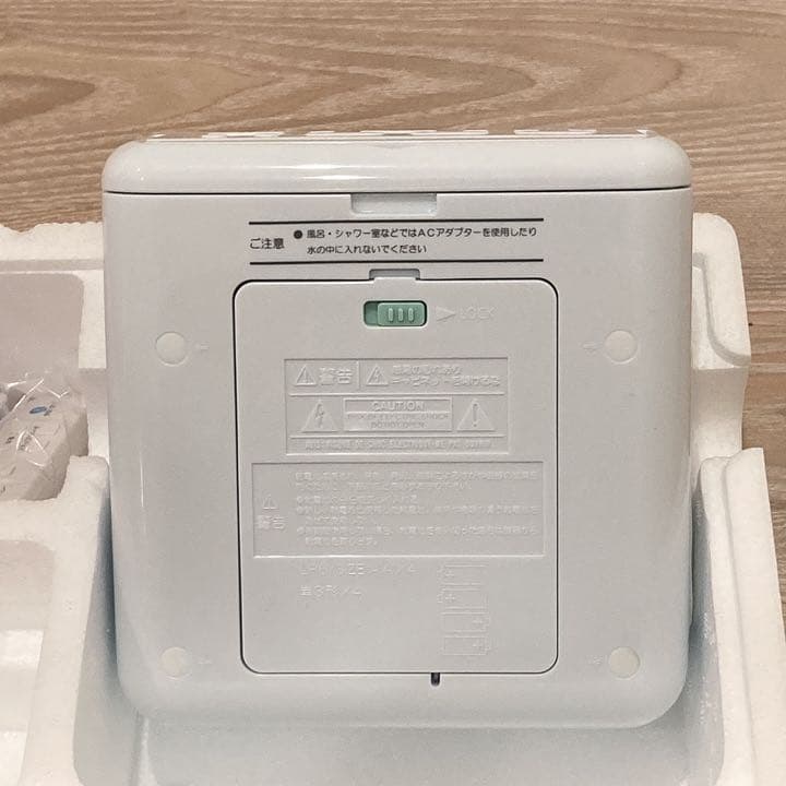 TOSHIBA TY-CB100(W) 防水型 SD/CDラジオ