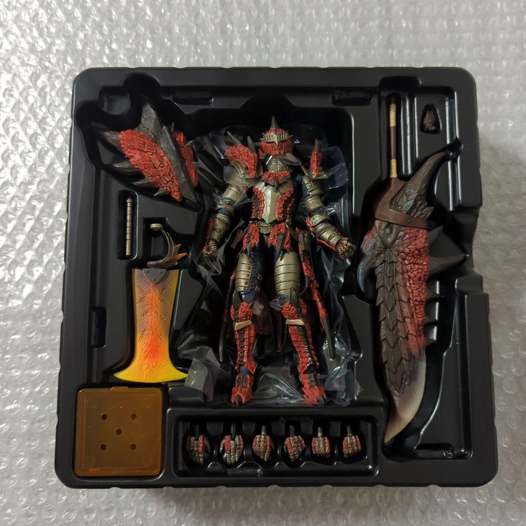 美品　リボルテックヤマグチ ハンター男剣士 レウスシリーズ アクションフィギュア