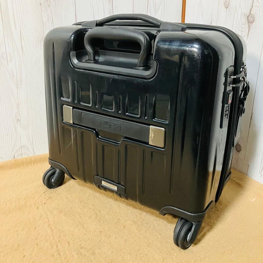 【希少】TUMI スーツケース 228004D V3 ブラック4輪 機内持込可能