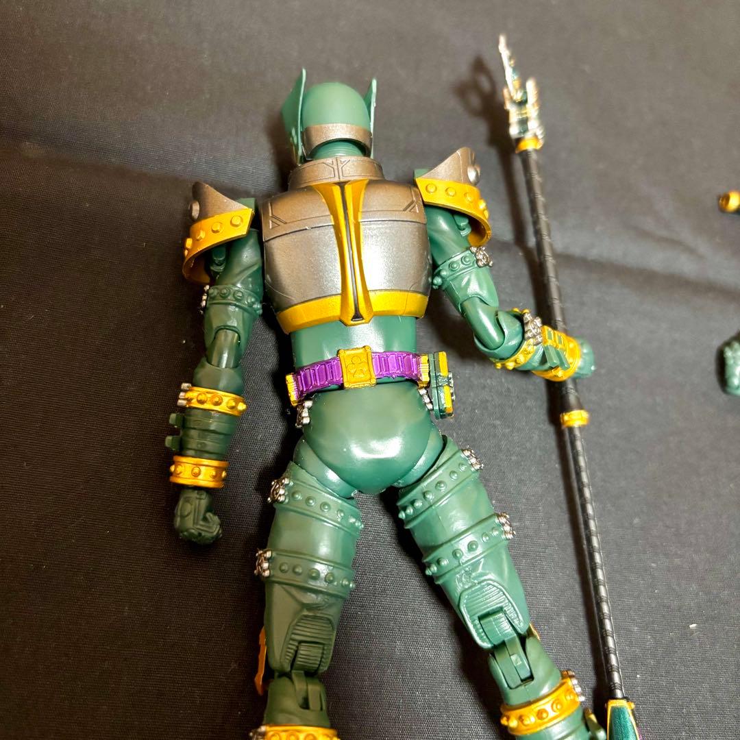 【説明必読】 S.H.Figuarts 仮面ライダーカリス 仮面ライダーレンゲル