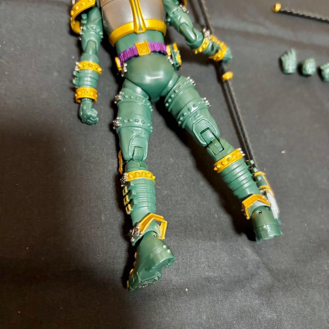 【説明必読】 S.H.Figuarts 仮面ライダーカリス 仮面ライダーレンゲル