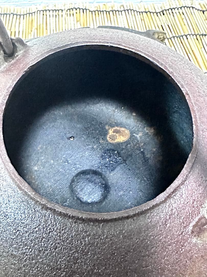 未使用、山形水沢 菊池浄慶作 １８型糸目肌　南部鉄瓶　南部鉄器　鉄瓶　調理器具