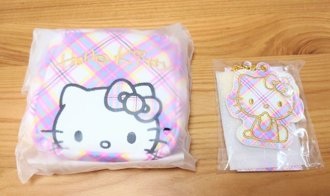 ハローキティ　ドレスタータンチェックシリーズ　9点セット