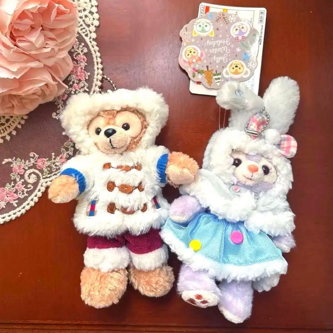 ディズニー　ダッフィーフレンズ　2019 ウィンターホリデー ぬいぐるみバッジ