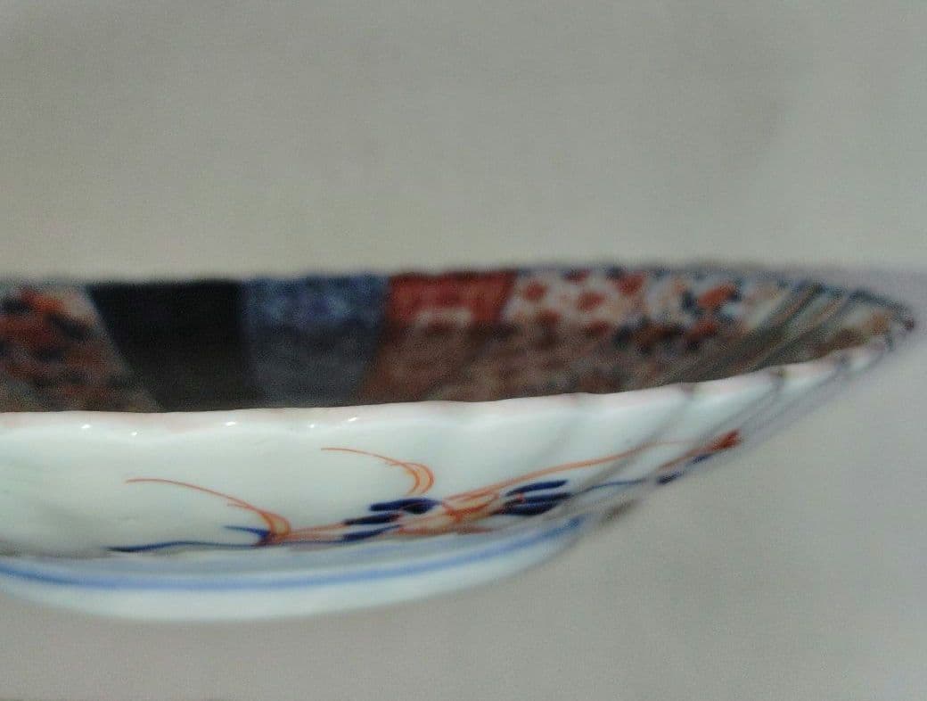 アンティークプレート　古伊万里皿　かわいい柄です　裏もていねい　ペアの残りかも