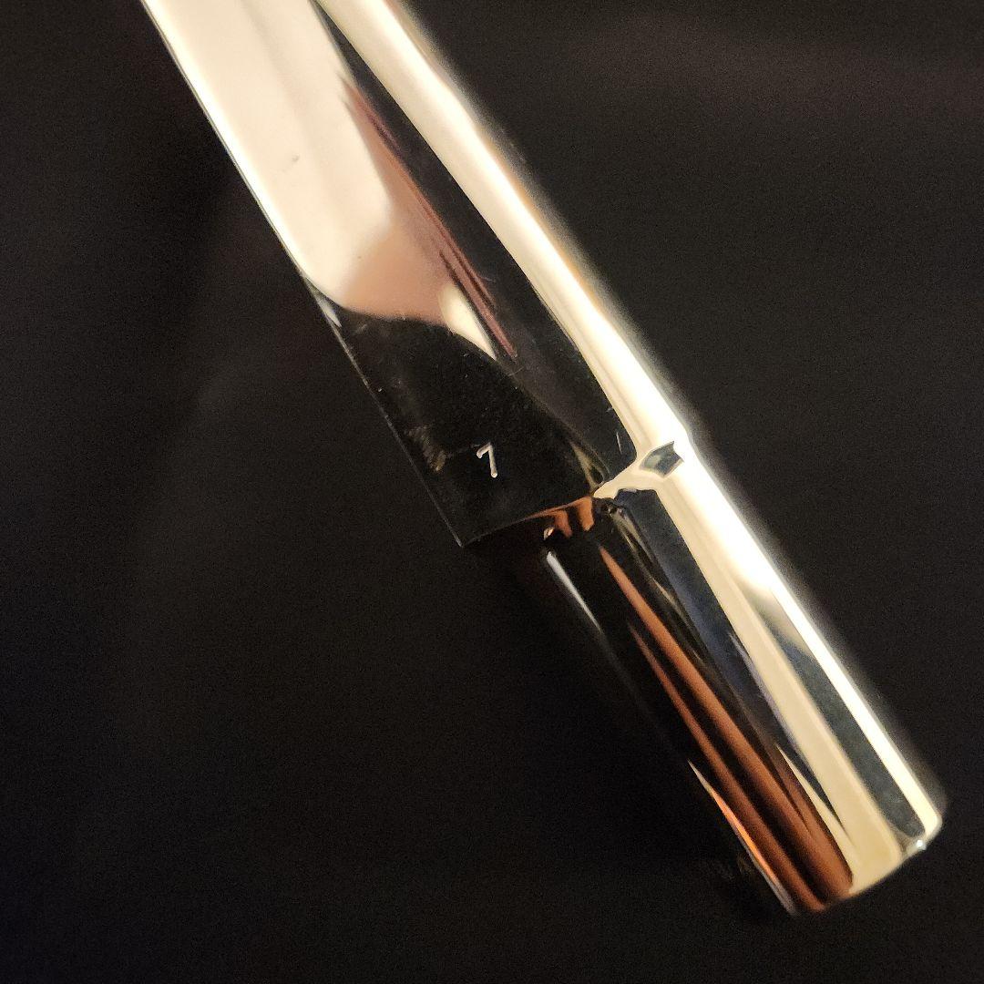 バリトンサックス　ヤナギサワ　メタルマウスピース 7番　リガチャー2種類付属