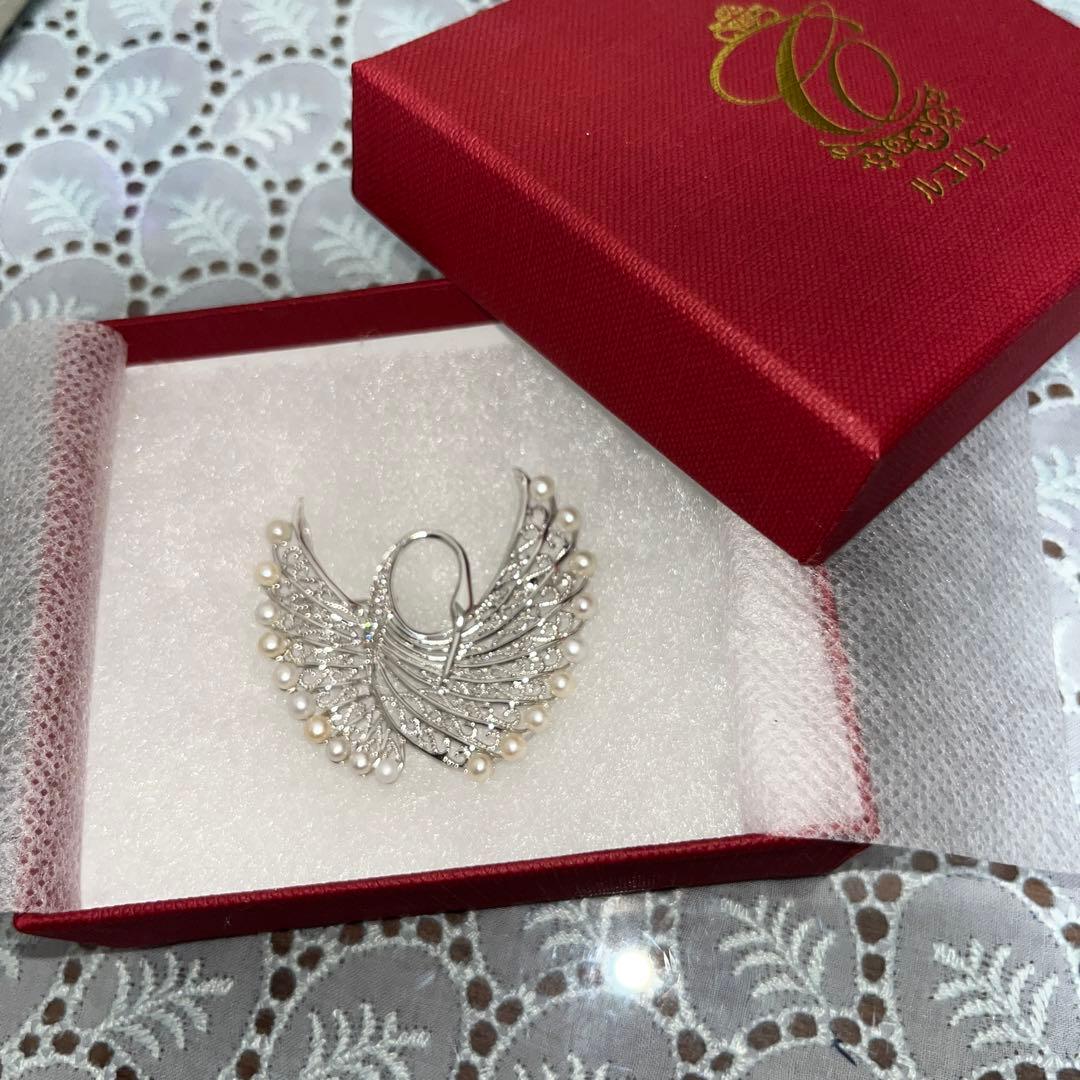 ルコリエ　鶴ブローチ　入学式　卒業式　セレモニー