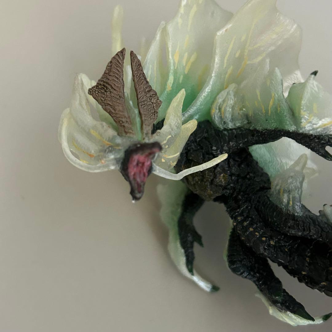 モンハンフィギュア5体セット クシャ ラギア アカム ティガ バンキン アマツ