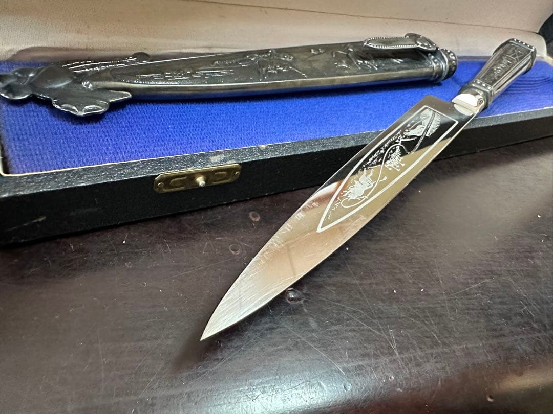 装飾的なステンレス製ペーパーナイフ