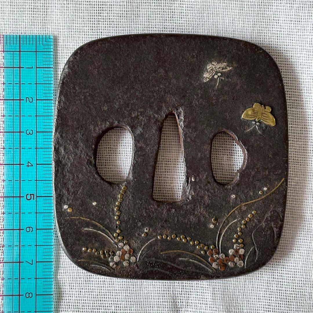 日本刀装具　鍔　蝶