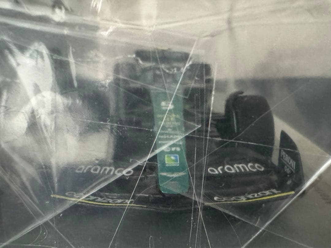 新品　F1 アストンマーチン AMR22 セバスチャン·ベッテル 1/43