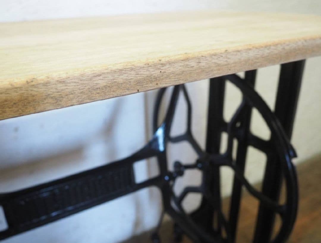 1162 黒ペンキのミシンテーブル　デスク　古家具　レトロ　リメイク　ビンテージ