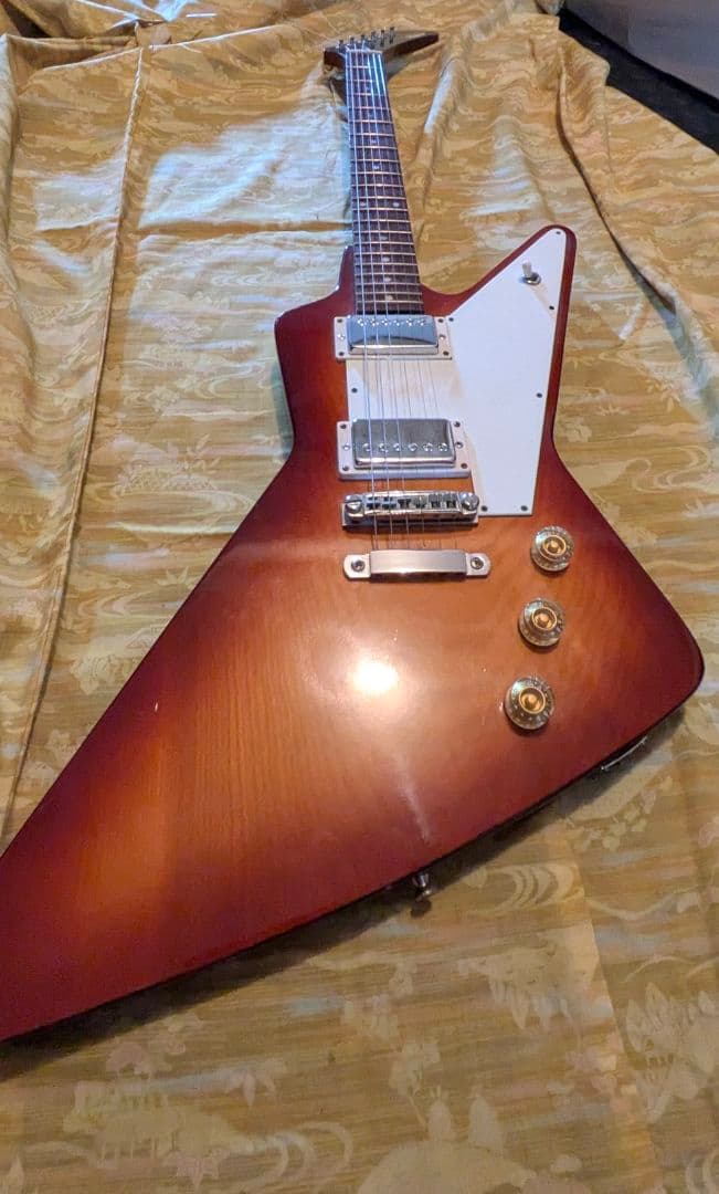 H*e様 HOLLY　エレキギター エクスプローラータイプ 希少品 早いもの勝ち