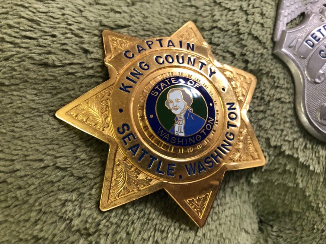 ポリスバッジ　警察バッジセット シアトル・シカゴ