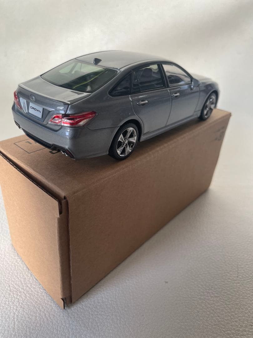 トヨタ クラウン RS Advance ミニカー ② 1L5 プレシャスメタル