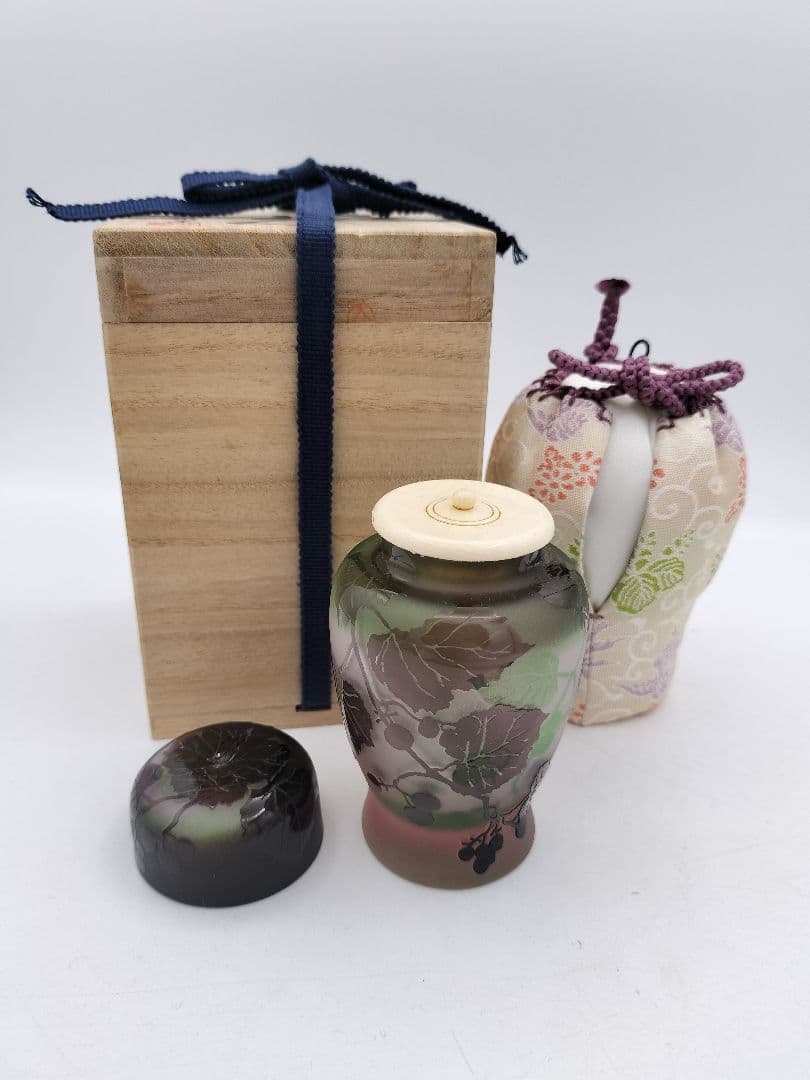 c208 茶入 ぎやまん 葡萄 北一硝子 共蓋 牙蓋付 木箱 茶道具 古物