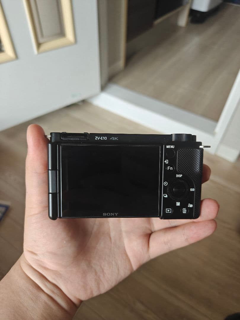 美品 ソニー SONY ZV-E10 ミラーレス一眼カメラ SIGMA レンズ