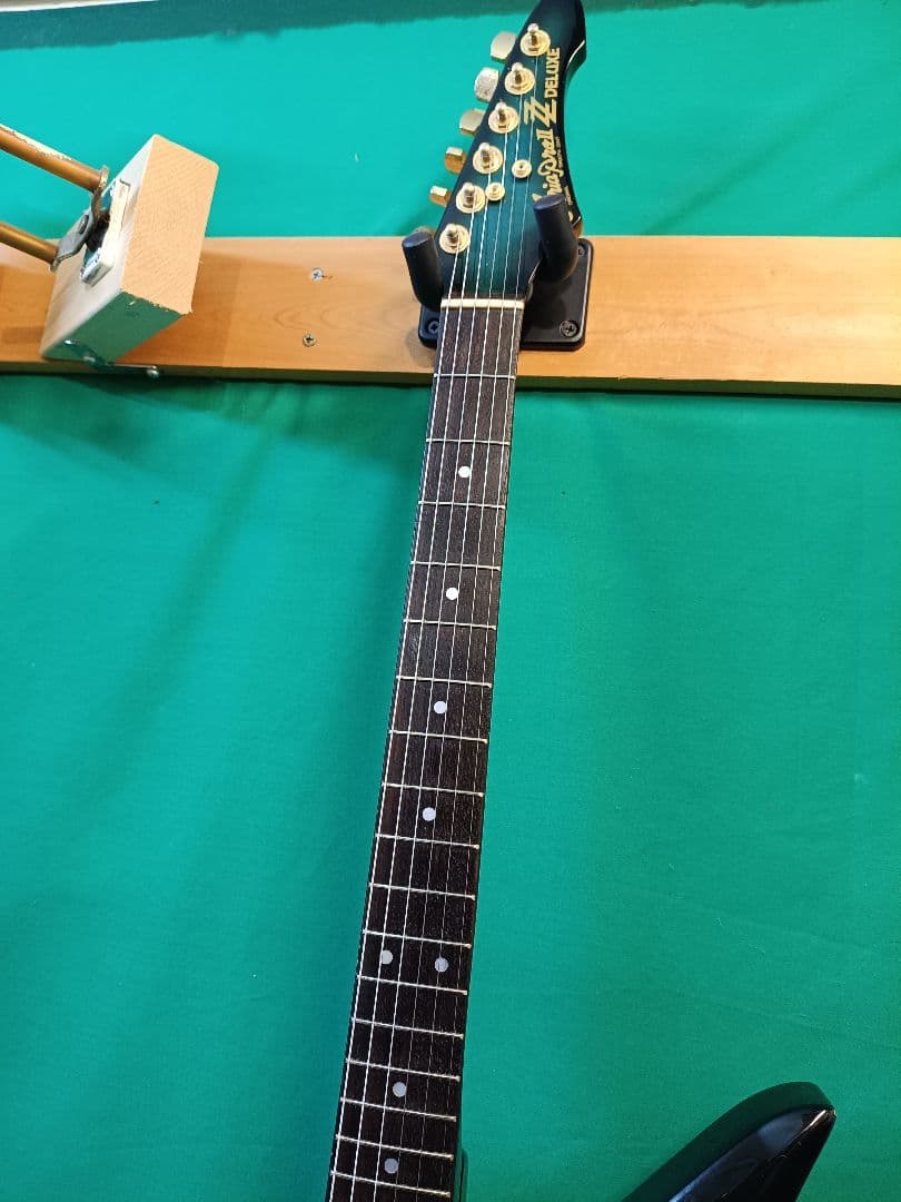 【Aria Pro II】ZZ Deluxe エクスプローラー 国産エレキギター