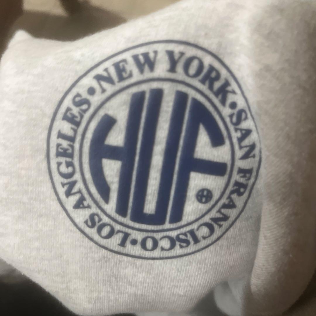 HUFフード付きパーカー ロゴ入り