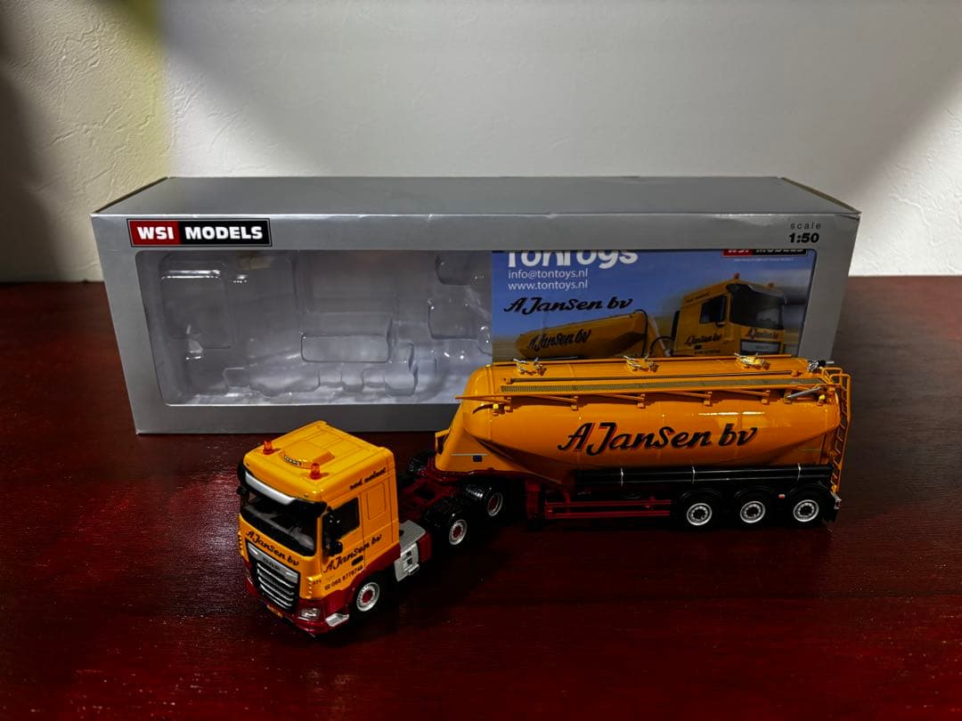 交渉済　WSIMODELS 「A Jansen bv」バルクトレーラー　DAF