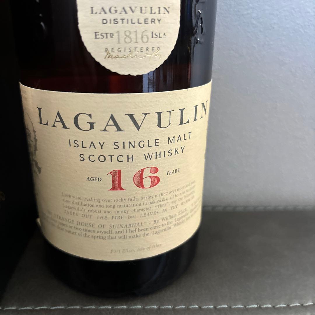 Lagavulin 16年 シングルモルト スコッチウイスキー 700ml未開栓