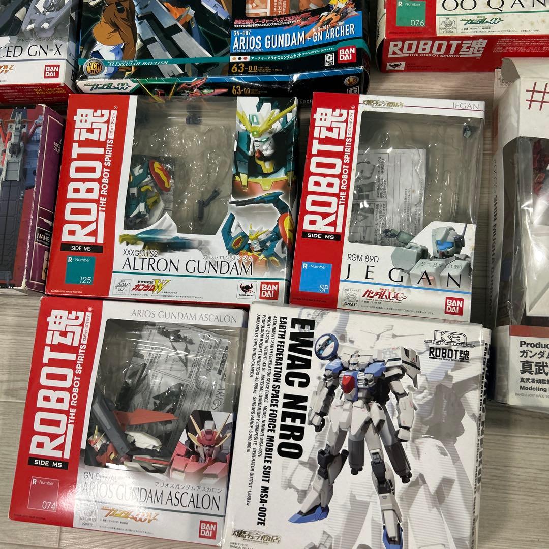 M*e様 t810 ガンダム ロボット魂等9点まとめて ジャンク