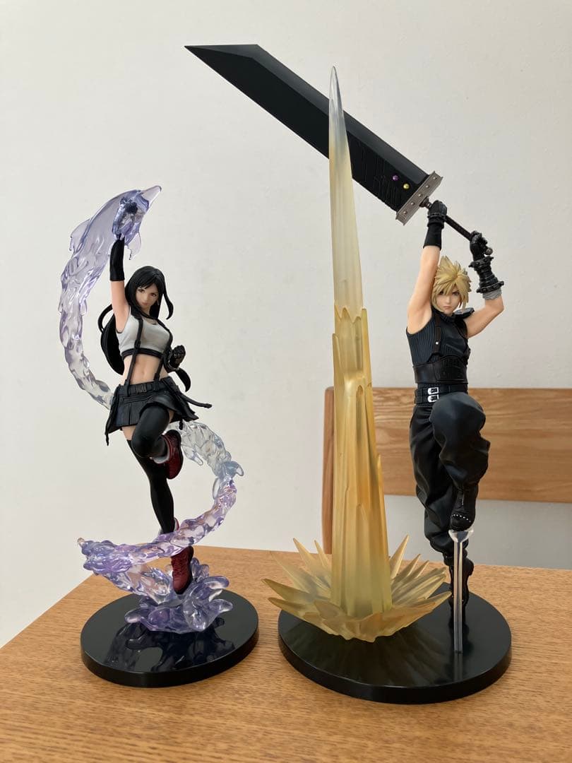 FF7 くじA賞　クラウド・ストライフ フィギュア　エンド賞　ティファ