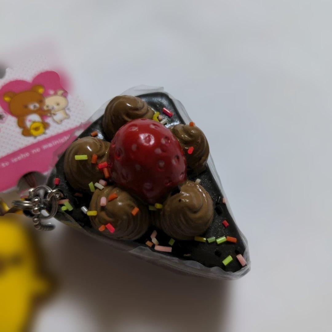希少　激レア　スクイーズ　ストラップ　Rilakkuma　ショートケーキ