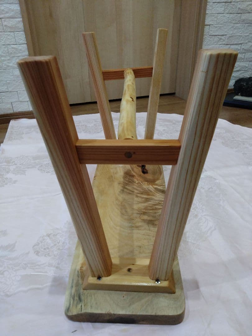 楠（くす）のベンチ86　いい楠の一枚板で杢目が大変綺麗　重さも3.6kgと軽量❕