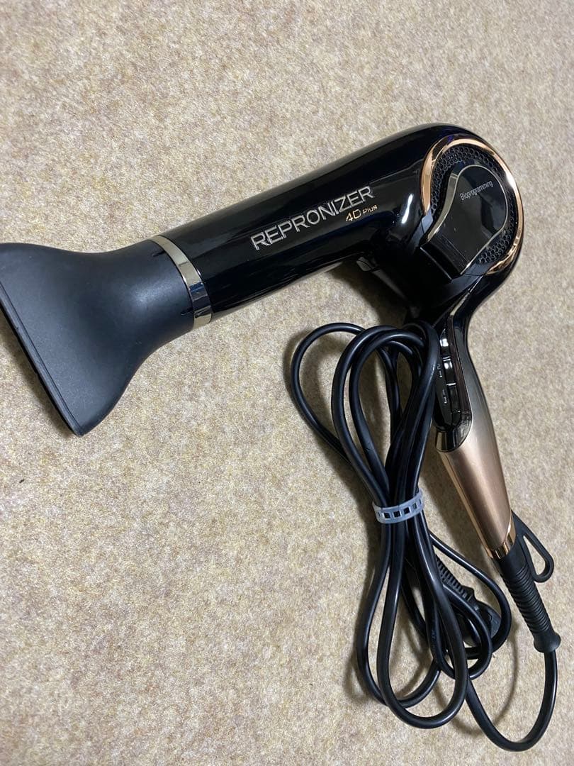 リュミエリーナ　レプロナイザー 4D plus ヘアビューロンヘアビューザー2