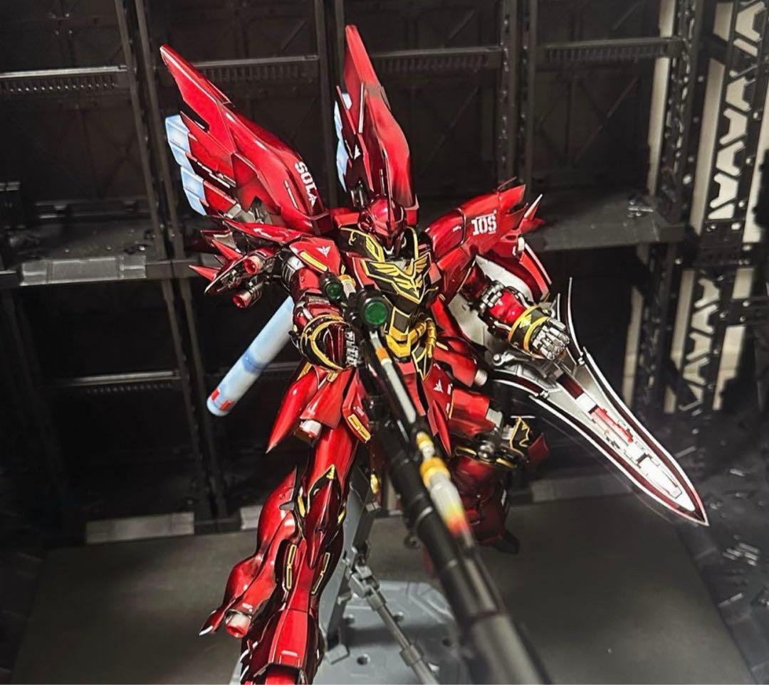 MG シナンジュver.ka塗装済み　完成品　台座付き