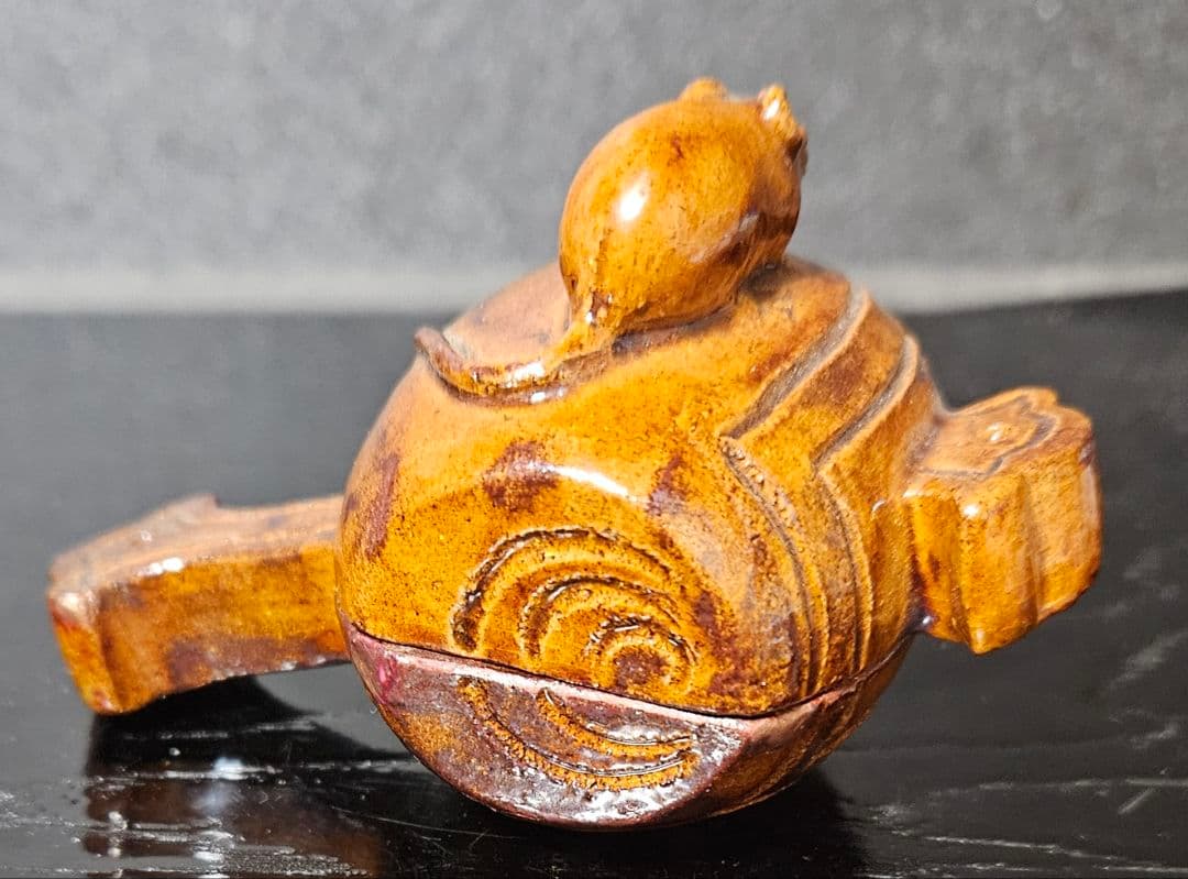 大樋焼　大樋印　褐釉　飴釉　小鎚に鼠　香合　茶道具　茶器　香道具　吉祥　縁起物