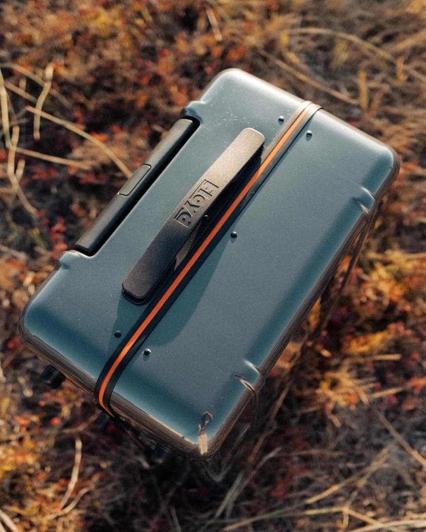 フロイド チェックイン スーツケース ターマックグレイ FLOYD