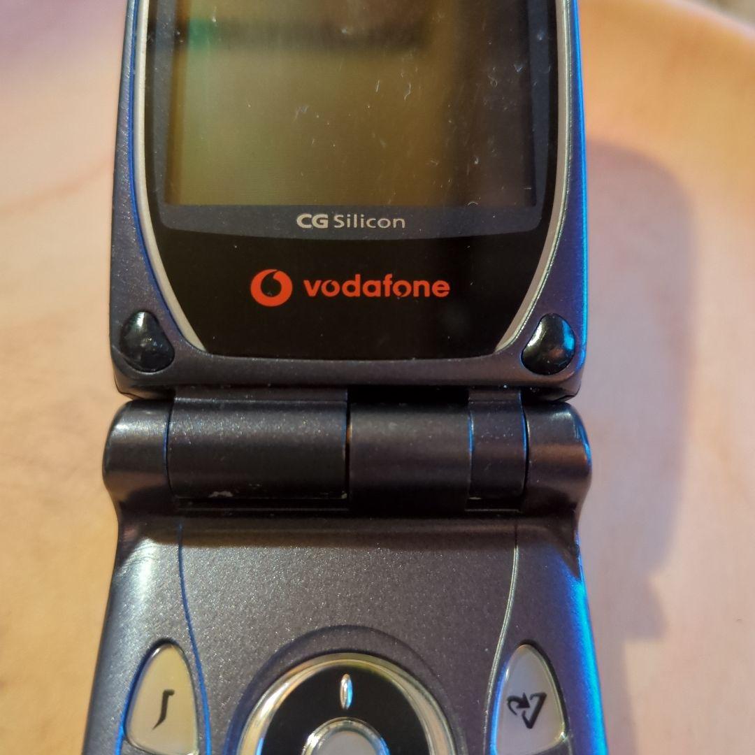 Vodafone 携帯電話本体2個セットJ-SH53＋J-SH04（充電器付き）